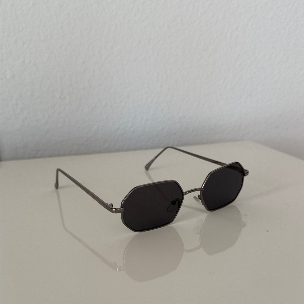 Black and Silver Geometric Sunglasses